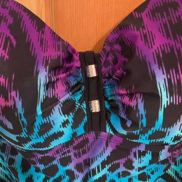 CATALINA SWIM TOP - Picture 2 of 4